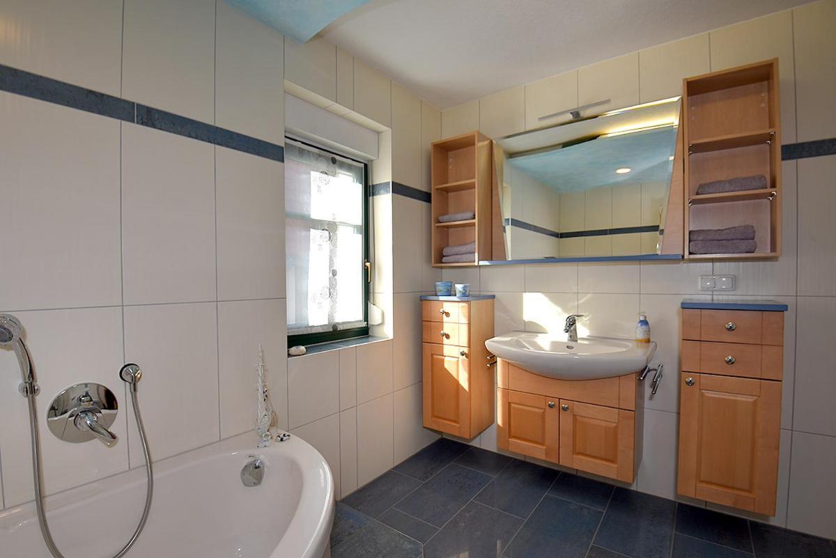Ferienhaus Chalet Zur Werraquelle ماسيربيرغ المظهر الخارجي الصورة